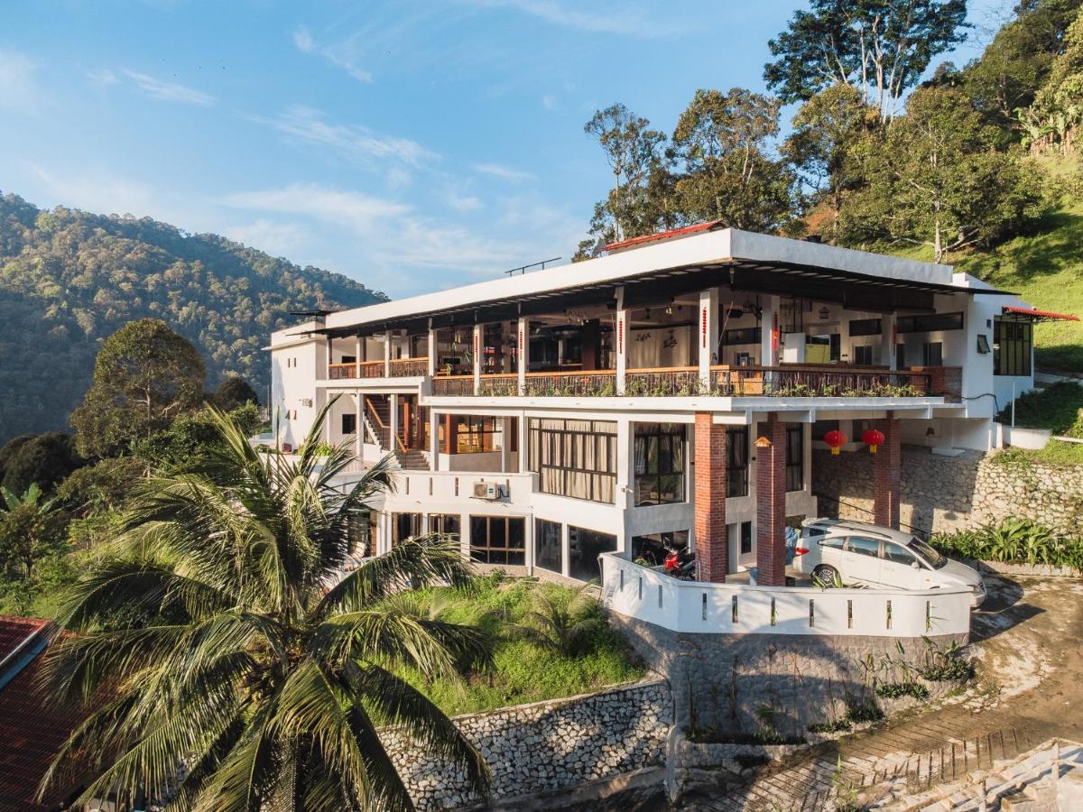 Ellin Forest Karaoke & Pool Resort Bukit Tinggi Bentong Ngoại thất bức ảnh