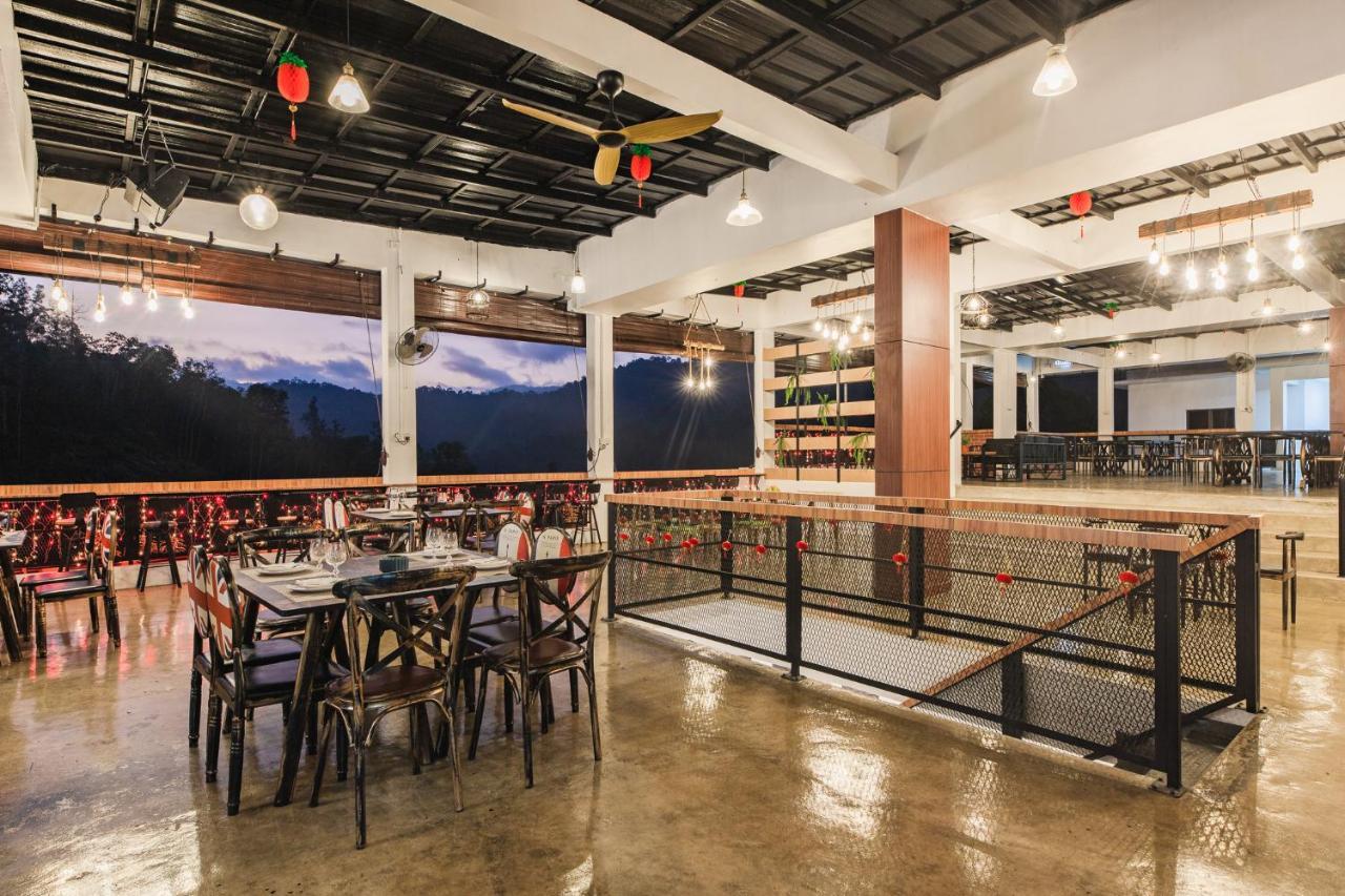 Ellin Forest Karaoke & Pool Resort Bukit Tinggi Bentong Ngoại thất bức ảnh