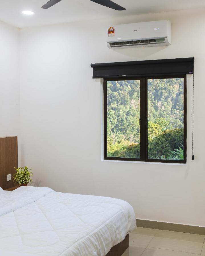 Ellin Forest Karaoke & Pool Resort Bukit Tinggi Bentong Ngoại thất bức ảnh