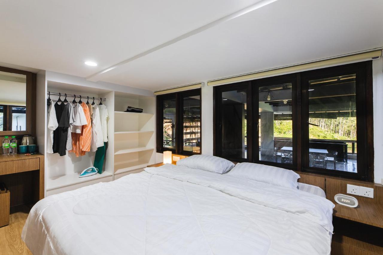 Ellin Forest Karaoke & Pool Resort Bukit Tinggi Bentong Ngoại thất bức ảnh